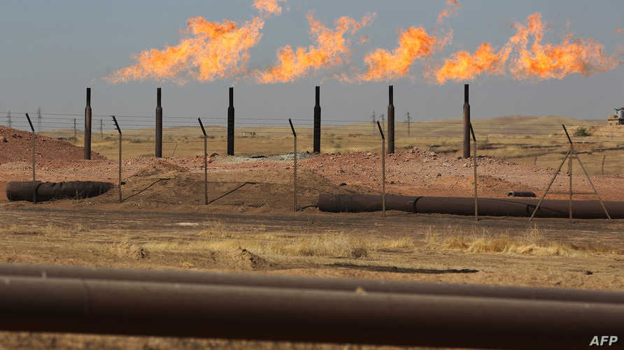 العراق يتجه للاستفادة من الغاز المستخرج من حقول النفط